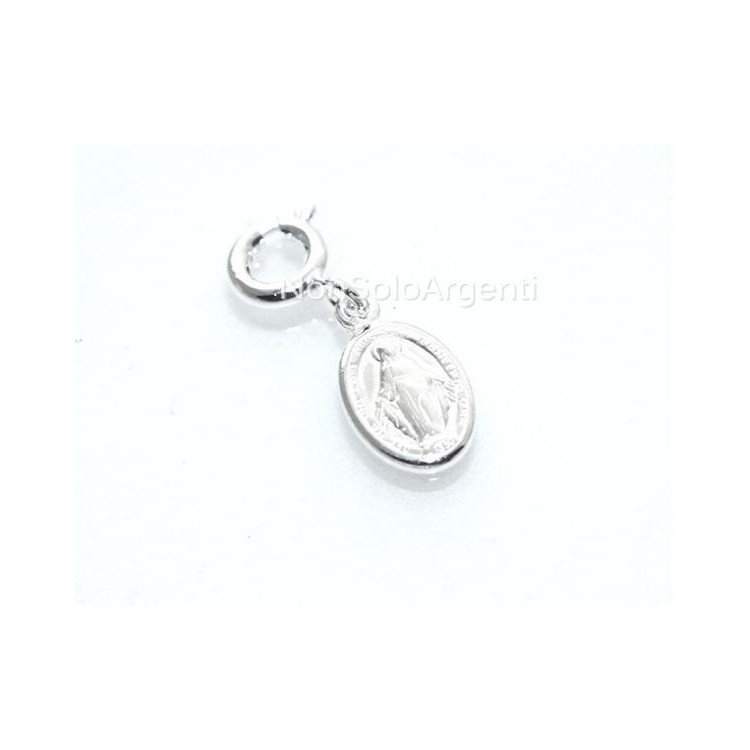NonSoloArgenti|925 SILVER: Charm complete with clasp featuring an oval and a Madonna figure. Madonna Favor