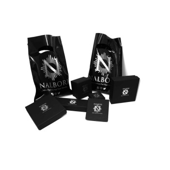 NSA|Packaging NALBORI®: scatola rigida con logo, shopper coordinata e presentazione elegante.