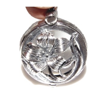 NSA| Lunga collana 3 fili e grande cammeo sardonico con mega perle barocche naturali