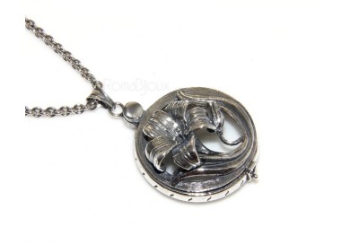 NSA| Lunga collana 3 fili e grande cammeo sardonico con mega perle barocche naturali