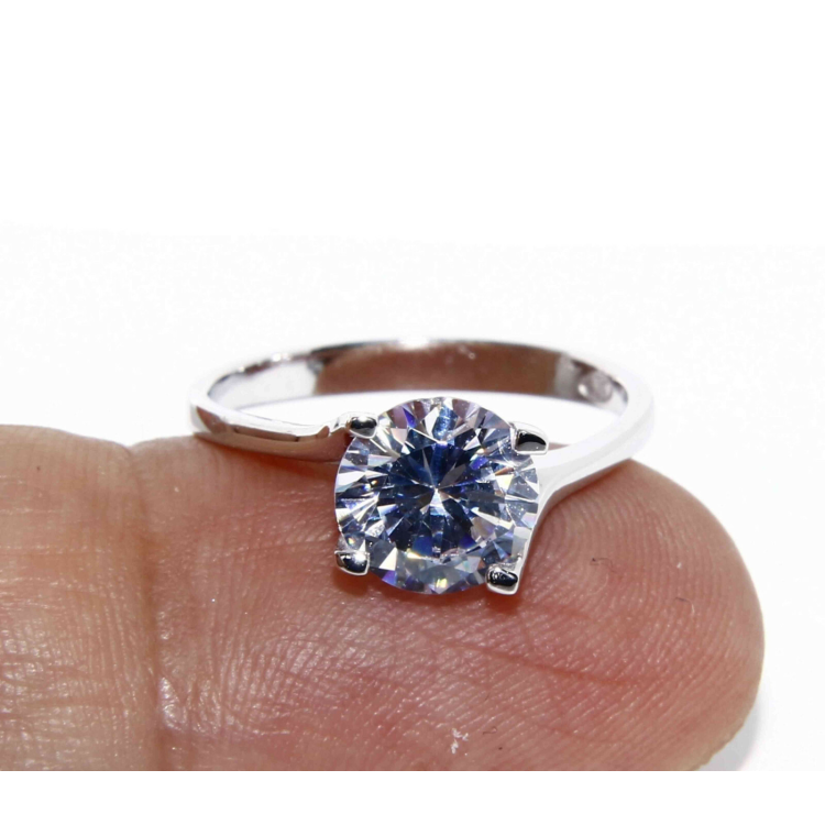 925 Rhodium: Lonely lady's ring with cubic zirconia 8mm 2ct brilliant cut