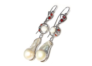 NSA|Orecchini Argento 925 corallo perla barocca e madreperla lunghi