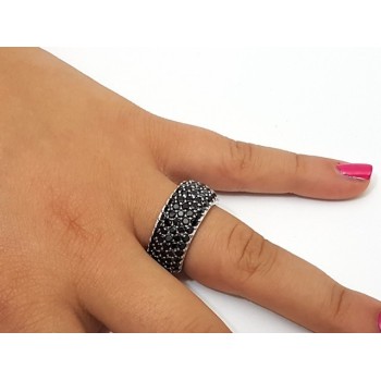 NSA|925 silver ring with riviera band with 5 rows of black zircons size 15