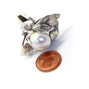 NSA|Silver 925: Hand-made woman's ring with leaves and baroque pearl size 16