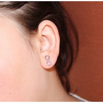 NSA|orecchini uomo e donna in argento 925 perno e farfallina con simbolo dell'infinito