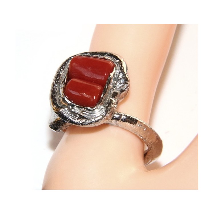 NSA|Silver 925: Women's adjustable hand ring made of natural intense red coral barrels