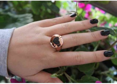 NSA|NALBORI ring shield heart seal for woman in silver 925 pink zircons black