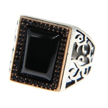 NSA|Grande Anello Argento 925 da uomo : Fascia lavorata con onice rettangolare levigata e zirconi neri misura 24