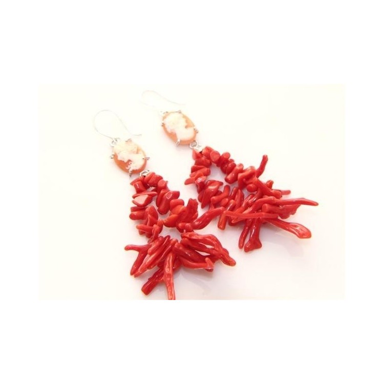 NSA|Orecchini in Argento 925 e pioggia di rametti di Corallo naturale con profilo di donna su cammeo