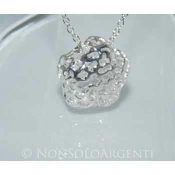 NSA|Bigiotteria : Collana laminata Argento con ciondolo passante di fiore traforato