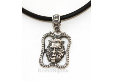 NSA|Ciondolo Argento 925 : per uomo. Leone brunito medio con cornice e laccio realizzato a mano