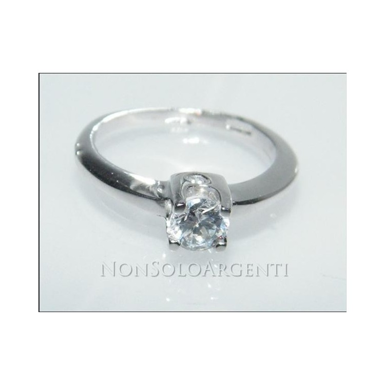 NSA|Argento 925 Italiano Rodiato : Anello Solitario con 3 Zirconi 4
