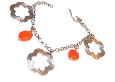 NSA|925 silver bracelet with large satin flowers and carnelian agate