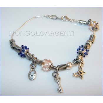 NSA|Argento 925 : bracciale con elementi anticati e 4 biglie di Murano con ciondoli charme