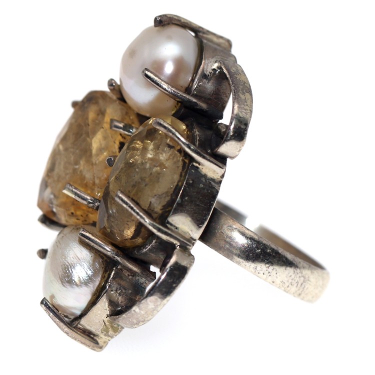 NSA|925 silver ring with natural citrine gems and freshwater pearls measuring 16 curls