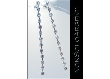 NSA|Bigiotteria : Orecchini colore Argento con una linea di strass