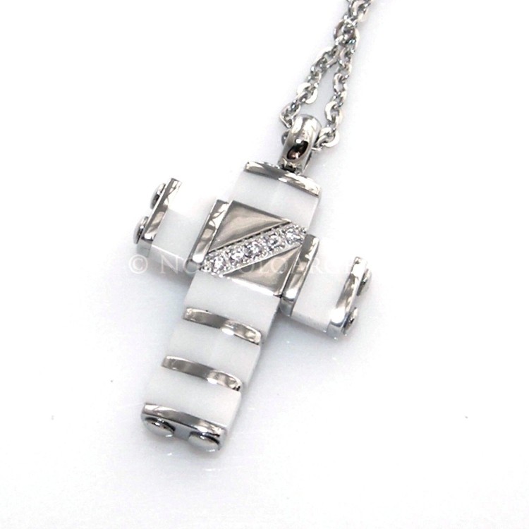 NSA|Hypoallergenic and stainless steel: Exclusive necklace rolo 'cross pendant black or white ceramic and zk stones