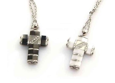 NSA|Hypoallergenic and stainless steel: Exclusive necklace rolo 'cross pendant black or white ceramic and zk stones