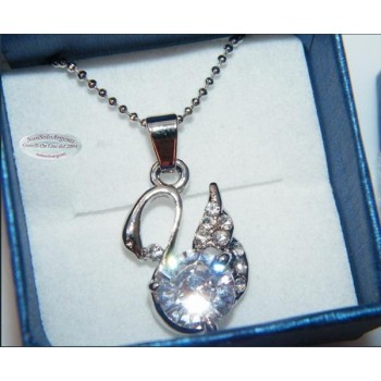 NSA|Bigiotteria : Collana argentata con ciondolo a forma di cigno con pavè di strass in cofanetto