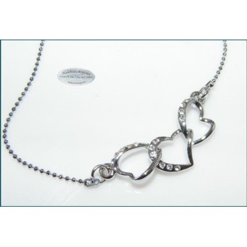 NSA|Bigiotteria : Collana argentata con centrale 3 cuori intrecciati in cofanetto
