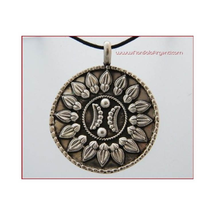 NSA|Ciondolo Argento 925 : Medaglione Grande inciso con laccio