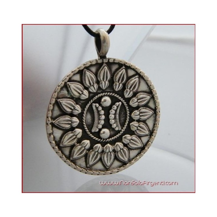 NSA|Ciondolo Argento 925 : Medaglione Grande inciso con laccio