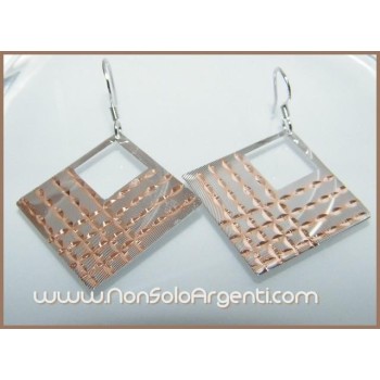 NSA|Argento 925 Rodiato : Orecchini Rombi satinati con parti rosè