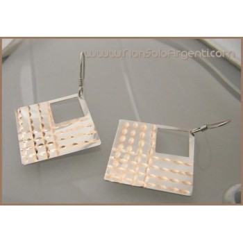 NSA|Argento 925 Rodiato : Orecchini Rombi satinati con parti rosè