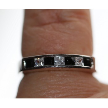 NSA|Anello argento 925 con zirconi carrè bianchi e neri misura 16 mignolo uomo