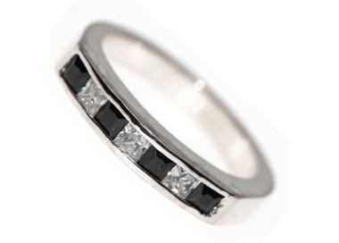 NSA|925 silver ring with black and white carrè zircons size 16 little finger man