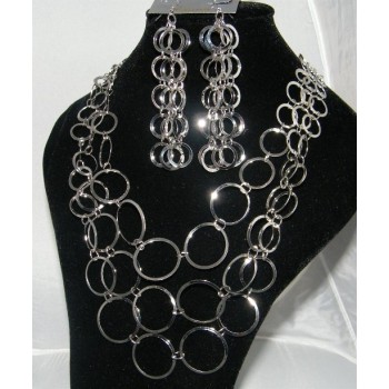 NSA|Parure '70 stile colore argento con i cerchi : Collana e Orecchini