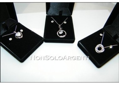 NSA|Bigiotteria : Collana e Orecchini punto luce parure con strass lam argento in astuccio di velluto