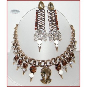 NSA|Bigiotteria : Parure laminata oro scuro a punte con grandi cristalli a goccia fumè