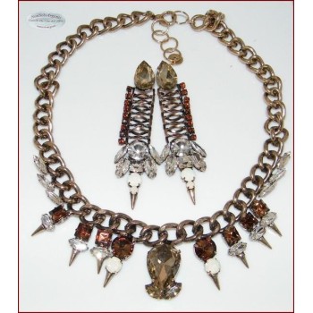NSA|Jewelery : Pointed dark gold set with large smoky teardrop crystals
