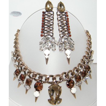 NSA|Jewelery : Pointed dark gold set with large smoky teardrop crystals