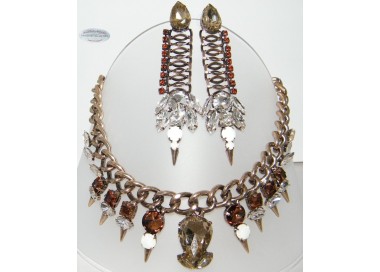 NSA|Jewelery : Pointed dark gold set with large smoky teardrop crystals