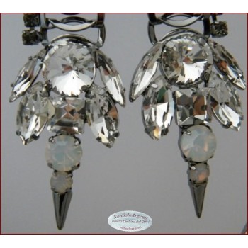 NSA|Jewelery : Pointed smoky set with large blue teardrop crystals