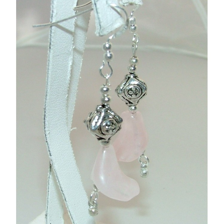 NSA|925 silver ethnic earrings with rose quartz stone pendants in the shape of a LILY