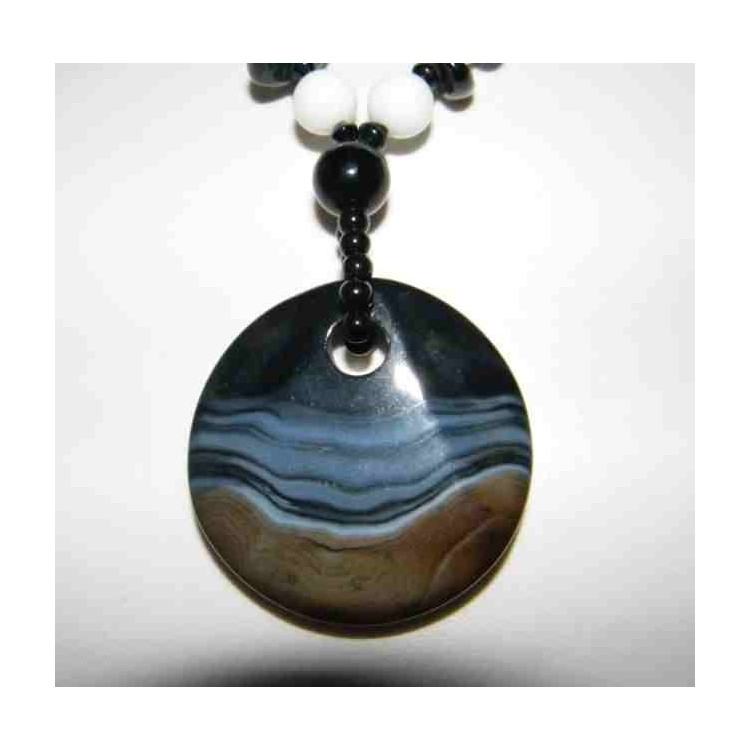 NSA|collana donna etnica lunga con perle di vetro bianche e nere e disco pendente 70 cm