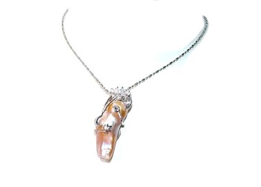 NSA|Silver-colored women's necklace with natural mother-of-pearl pendant alloy costume jewellery