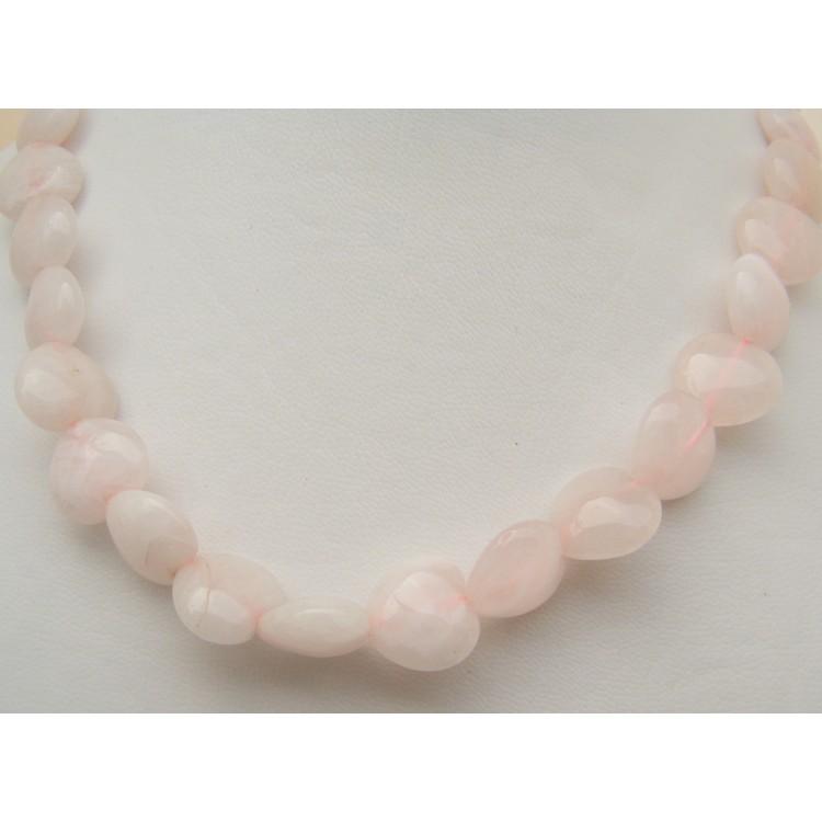 NSA|woman necklace with hearts in natural rose quartz stones