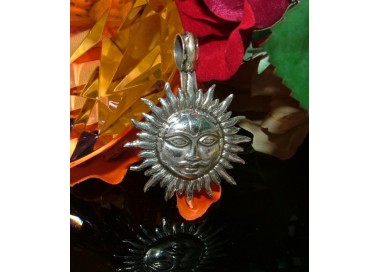 NSA|large ethnic solid 925 silver sun pendant with face and rays