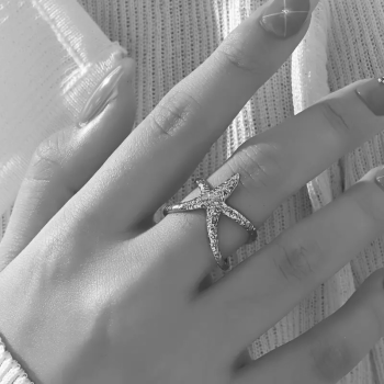 NSA|Adjustable starfish ring in hypoallergenic silver-colored steel
